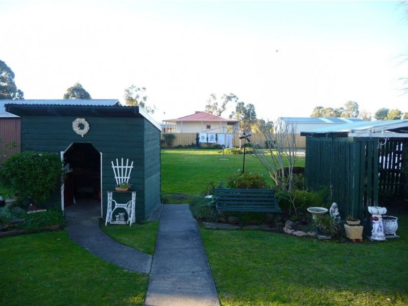 5 Cook Road, Longwarry VIC 3816