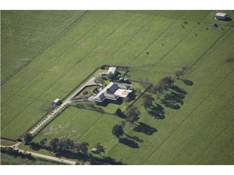 41 Berry Lane, Bunyip VIC 3815