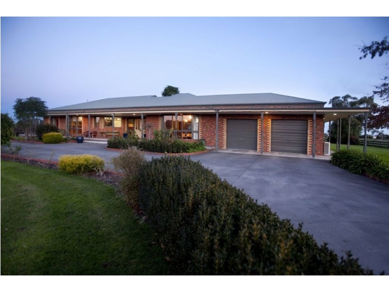 41 Berry Lane, Bunyip VIC 3815