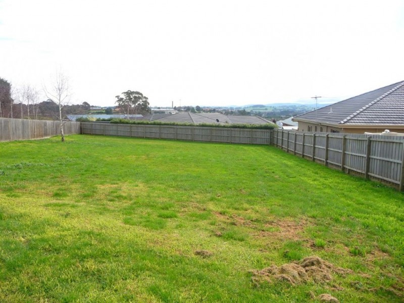 16 Orion Court, Warragul VIC 3820