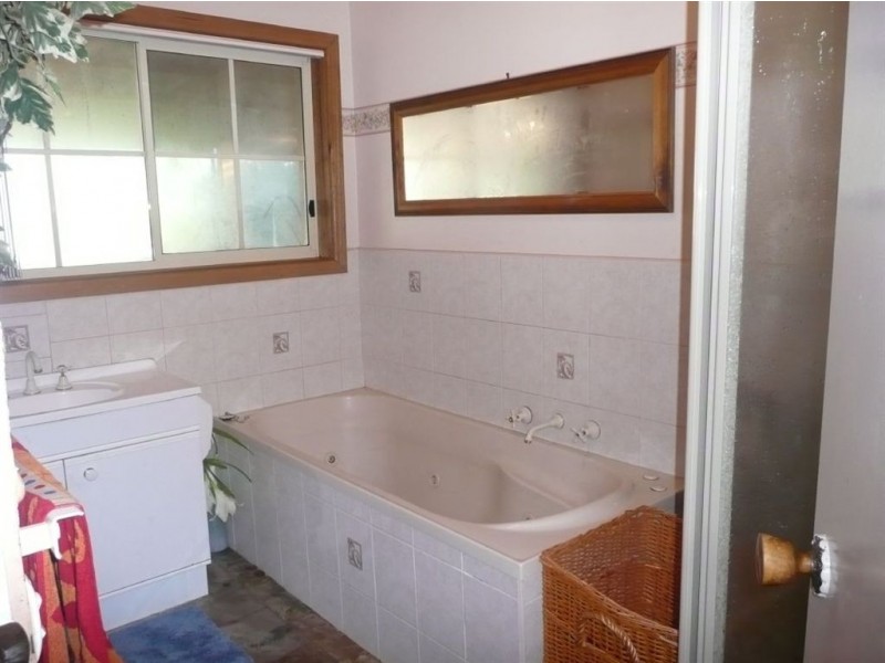 23 Ferris Street, Drouin VIC 3818