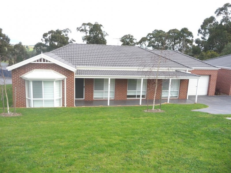2/30 Longwarry Road, Drouin VIC 3818