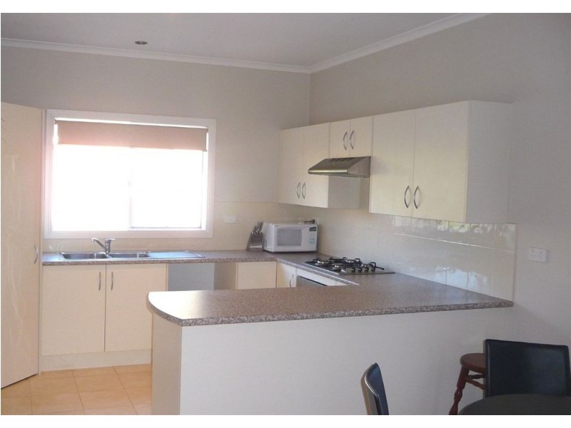 2/30 Longwarry Road, Drouin VIC 3818