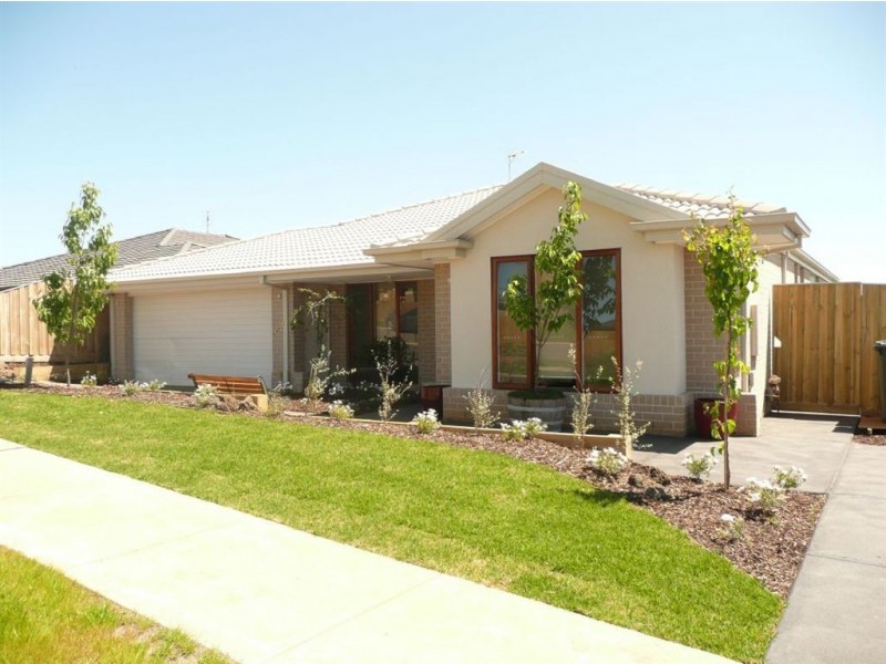 4 Rimfire Avenue, Drouin VIC 3818