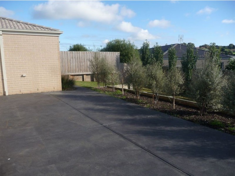 4 Rimfire Avenue, Drouin VIC 3818