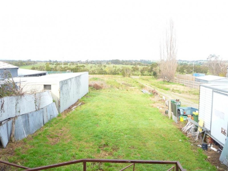 71 Main Street, Garfield VIC 3814