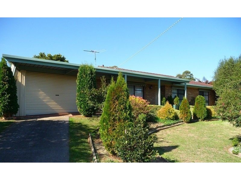 12 Acacia Street, Drouin VIC 3818
