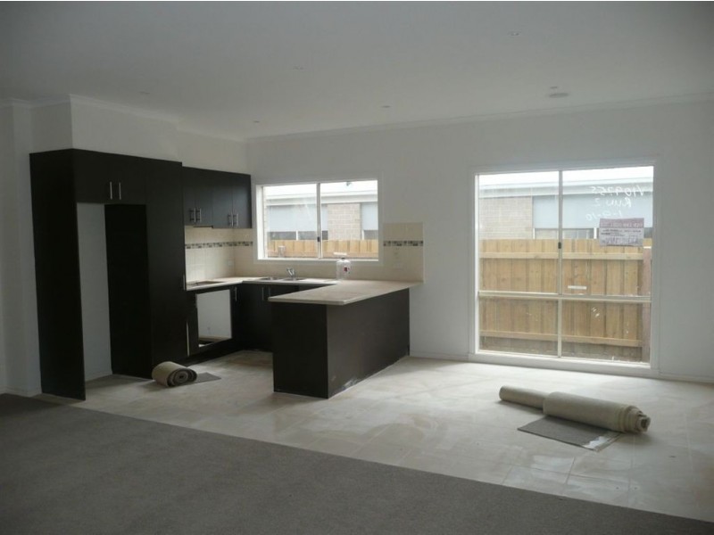 71 Main South Road, Drouin VIC 3818