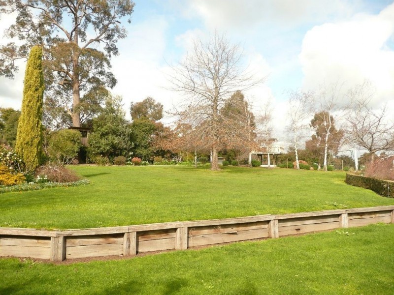 11 Doran Road, Bunyip VIC 3815