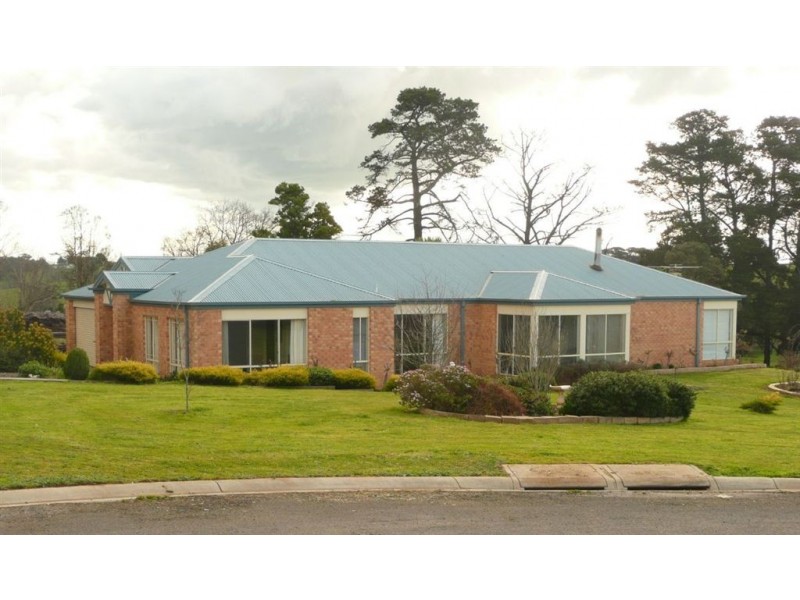 22 Chitalwood Court, Nilma VIC 3821