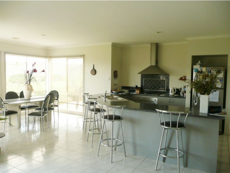 22 Chitalwood Court, Nilma VIC 3821