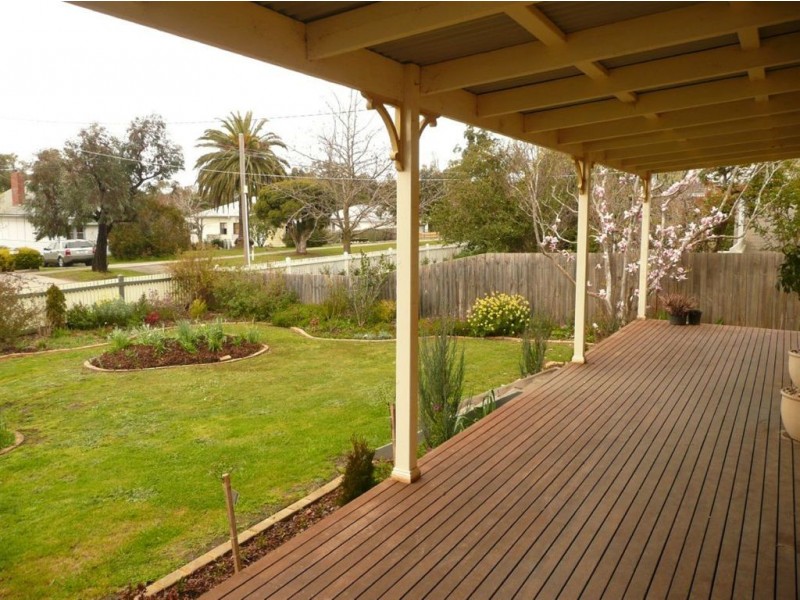 24 Nash Road, Bunyip VIC 3815