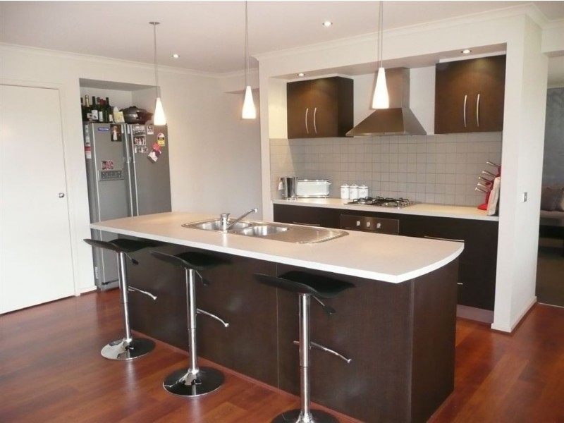 9 Emma Close, Drouin VIC 3818