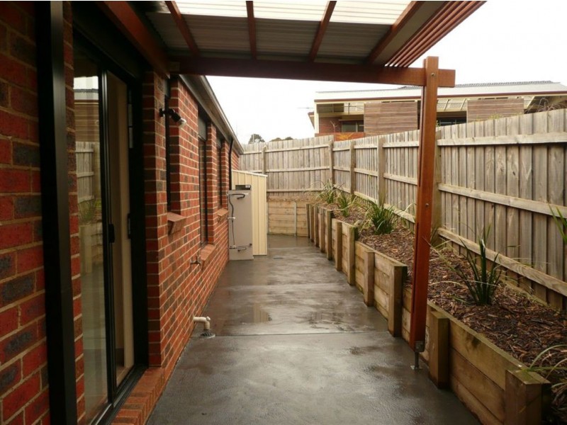 9 Emma Close, Drouin VIC 3818