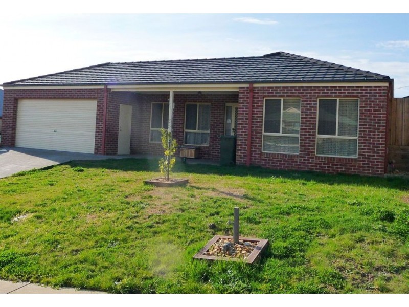 36 Claudia Crescent, Drouin VIC 3818