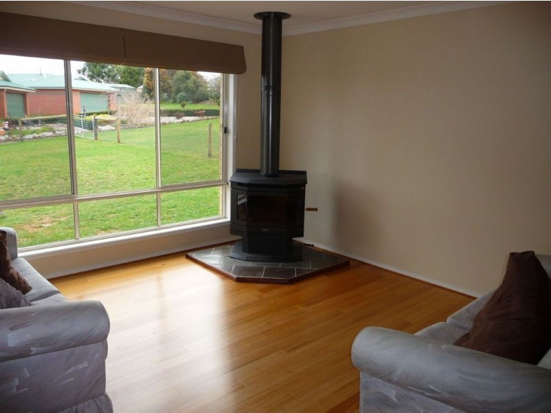 8 Eton Court, Neerim South VIC 3831