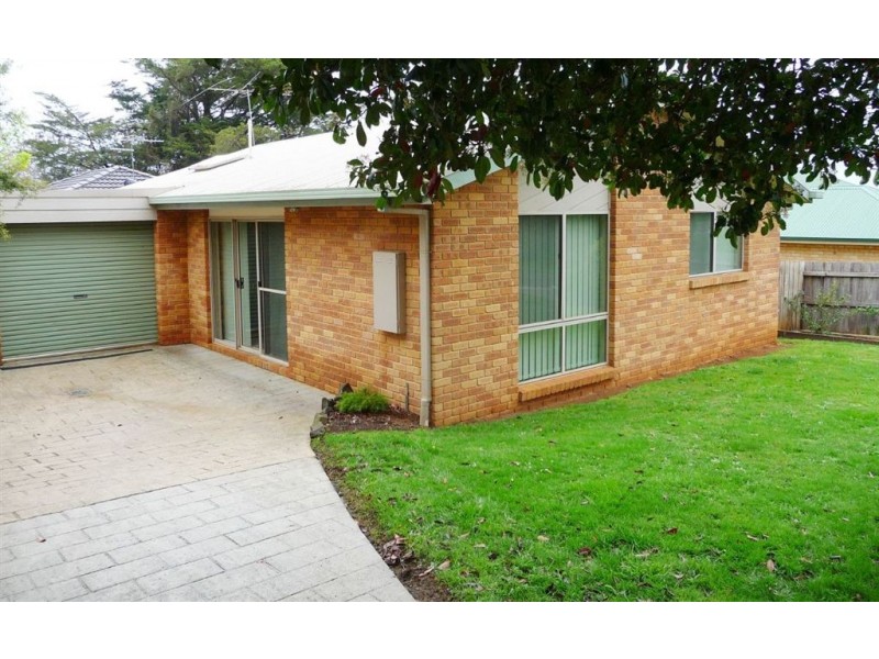 1A Balmoral Crescent, Drouin VIC 3818
