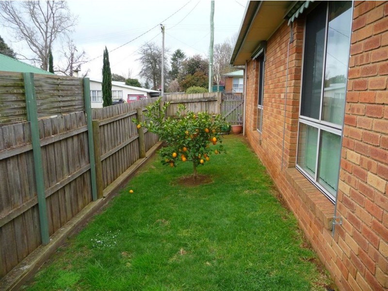 1A Balmoral Crescent, Drouin VIC 3818