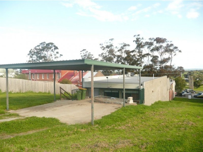 17 Main Street, Bunyip VIC 3815