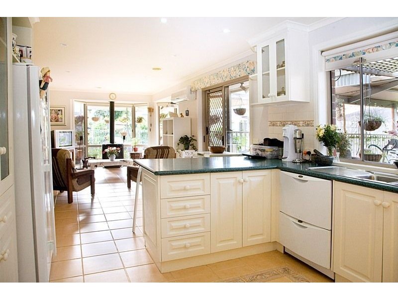 29 Outlook Drive, Drouin VIC 3818