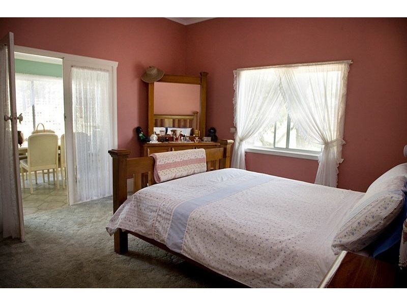 70 Mount Road, Longwarry North VIC 3816