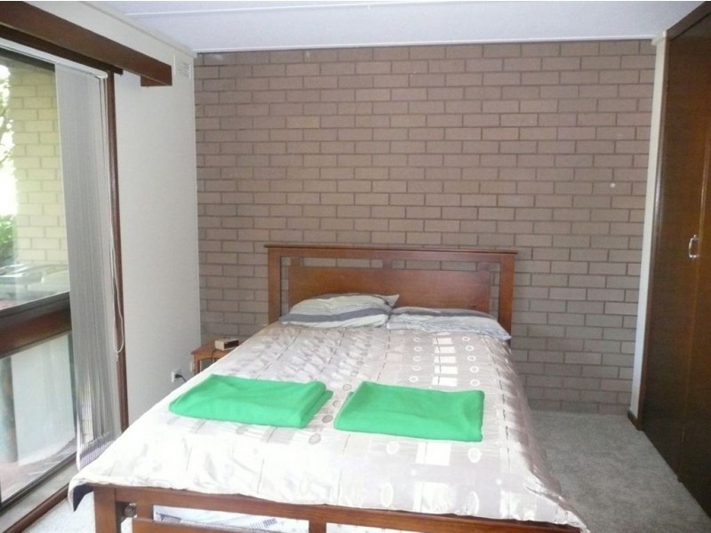 2/2-4 Morton Avenue, Drouin VIC 3818