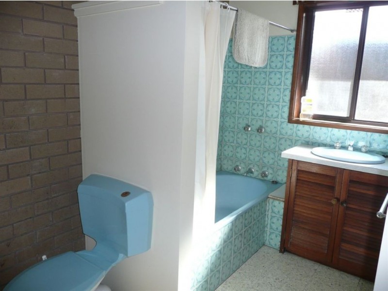 2/2-4 Morton Avenue, Drouin VIC 3818