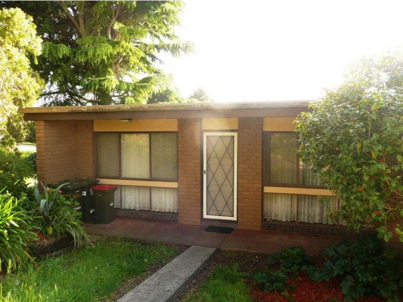 1/2-4 Morton Avenue, Drouin VIC 3818
