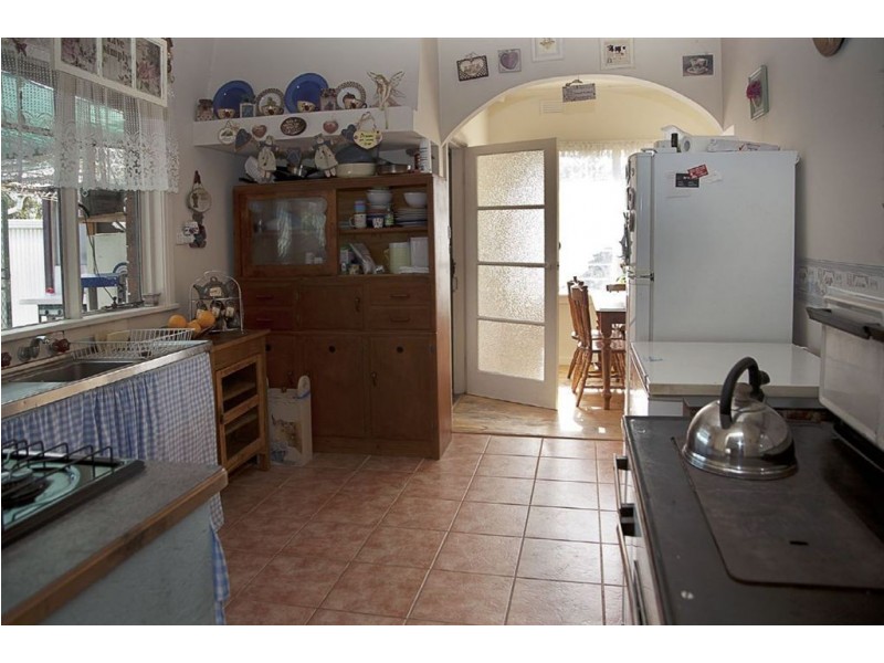 11 Princes Avenue, Longwarry VIC 3816