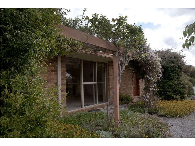 6 Green Valley Drive, Drouin VIC 3818