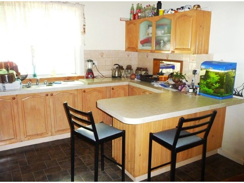 6 Young Street, Drouin VIC 3818