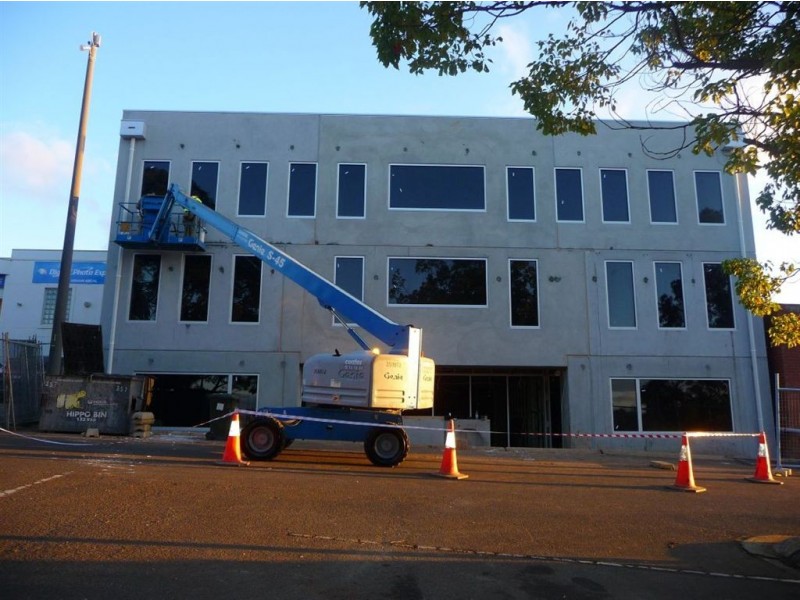 Rear/35 Princes Way, Drouin VIC 3818