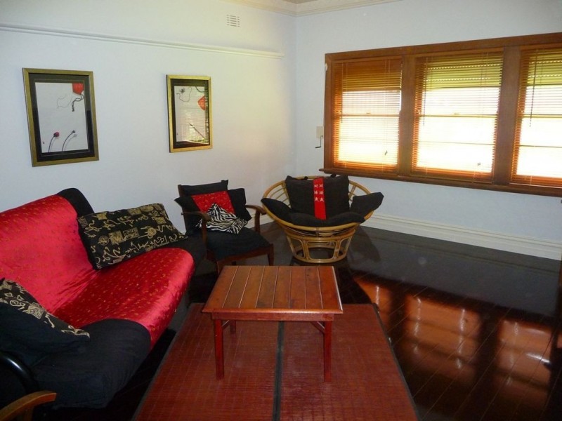 24 Hopetoun Road, Drouin VIC 3818