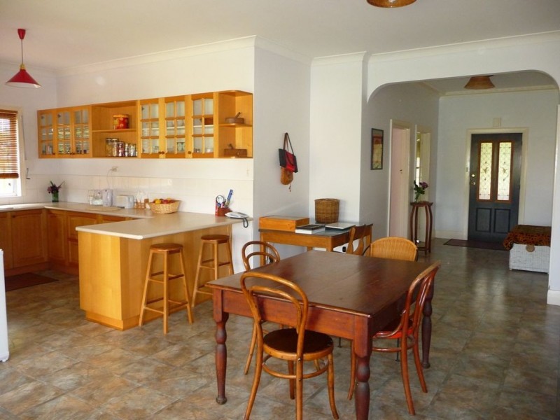 24 Hopetoun Road, Drouin VIC 3818