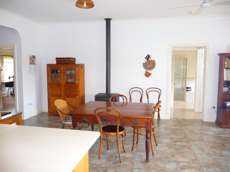 24 Hopetoun Road, Drouin VIC 3818