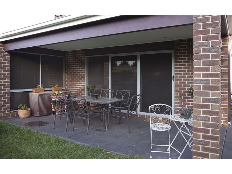 4 Waratah Court, Drouin VIC 3818