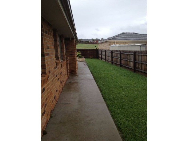 15 Jamescott Drive, Drouin VIC 3818