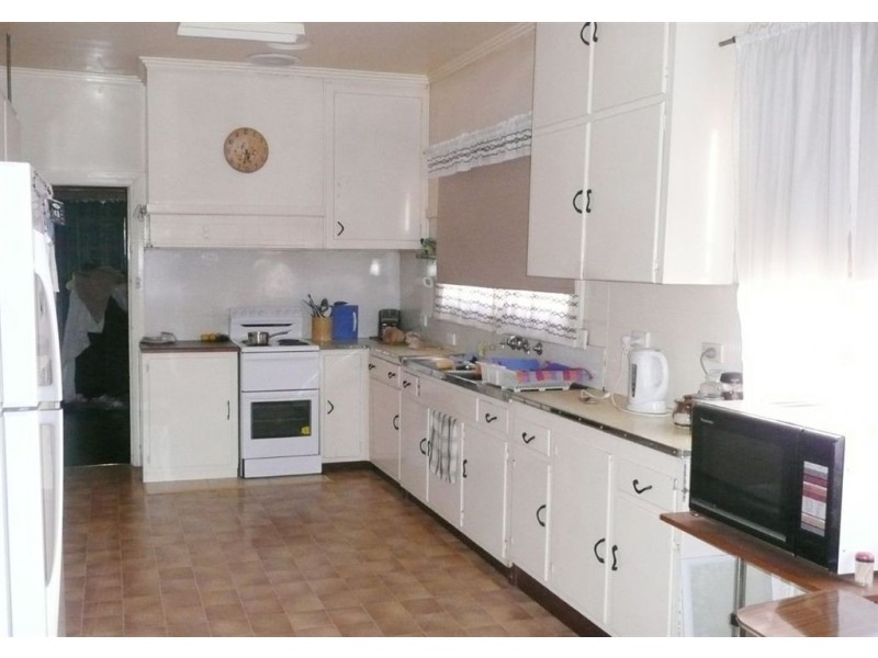 67 Main South Road, Drouin VIC 3818