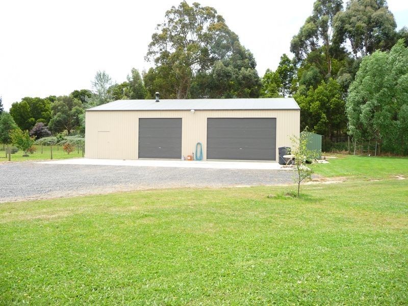 13 Carlile Court, Drouin VIC 3818