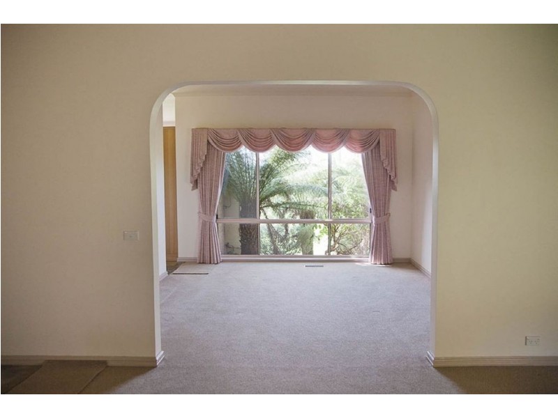 1 Sherwood Court, Drouin VIC 3818