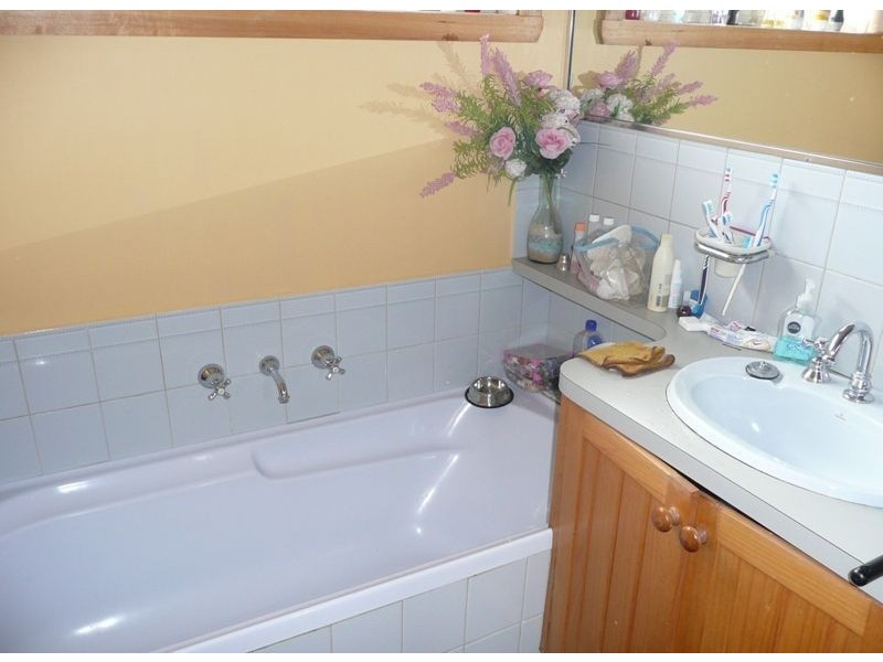 81 Church Street, Drouin VIC 3818