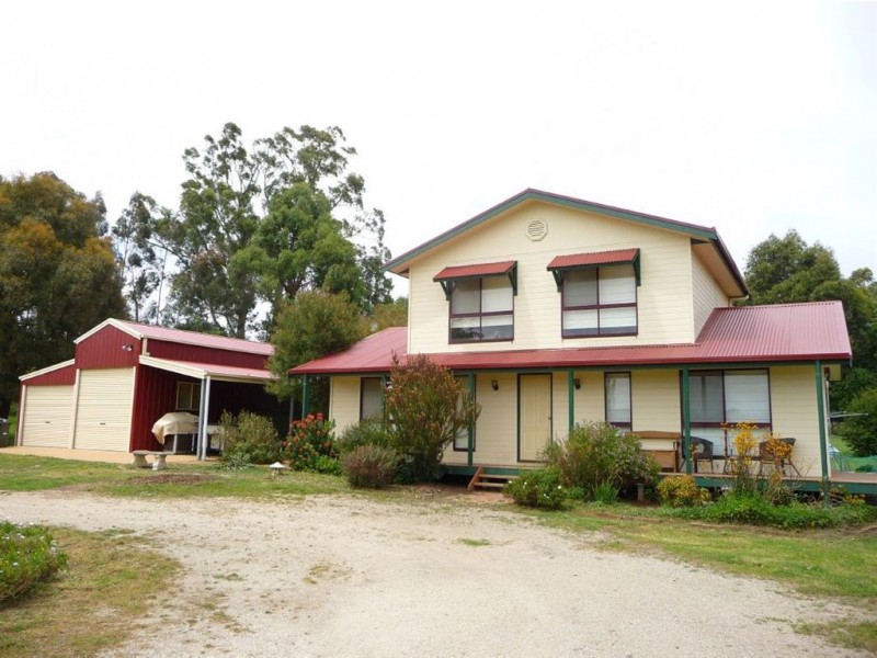 9 Myers Road, Drouin VIC 3818
