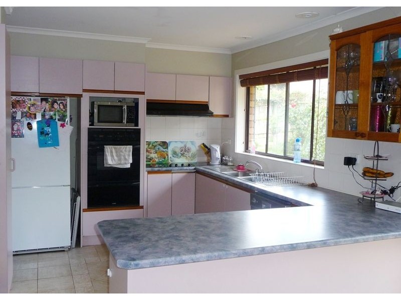 14 Acacia Street, Drouin VIC 3818