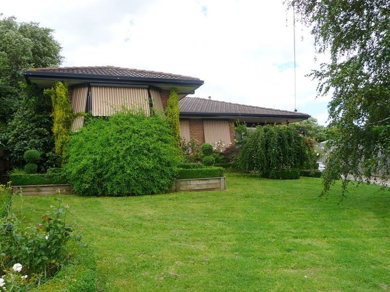 14 Acacia Street, Drouin VIC 3818