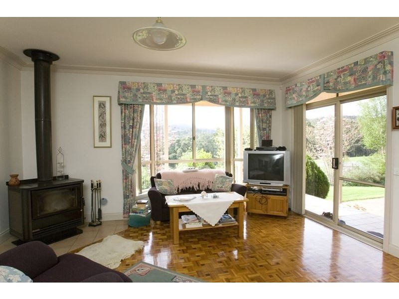 755 Jacksons Track, Jindivick VIC 3818