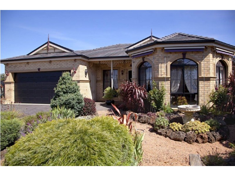 34 Walker Drive, Drouin VIC 3818