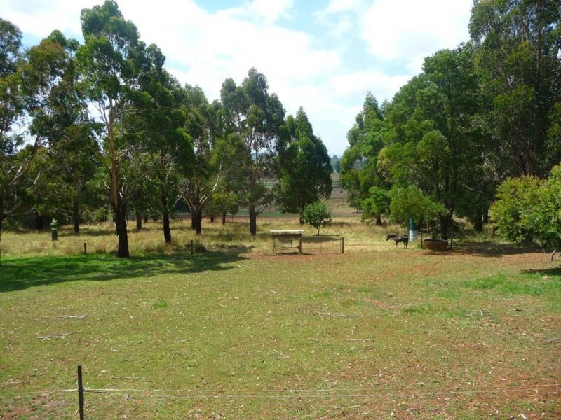 235 East West Road, Warragul VIC 3820