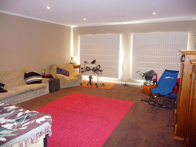 69/71 Jefferson Road, Garfield VIC 3814