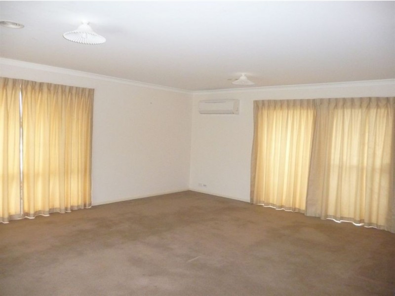 5 Grandview Close, Drouin VIC 3818