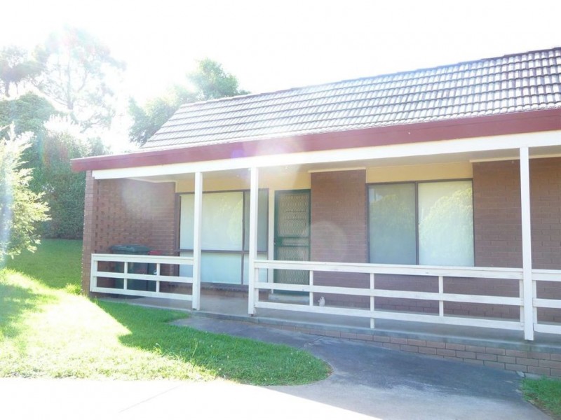 1/234 Princes Way, Drouin VIC 3818